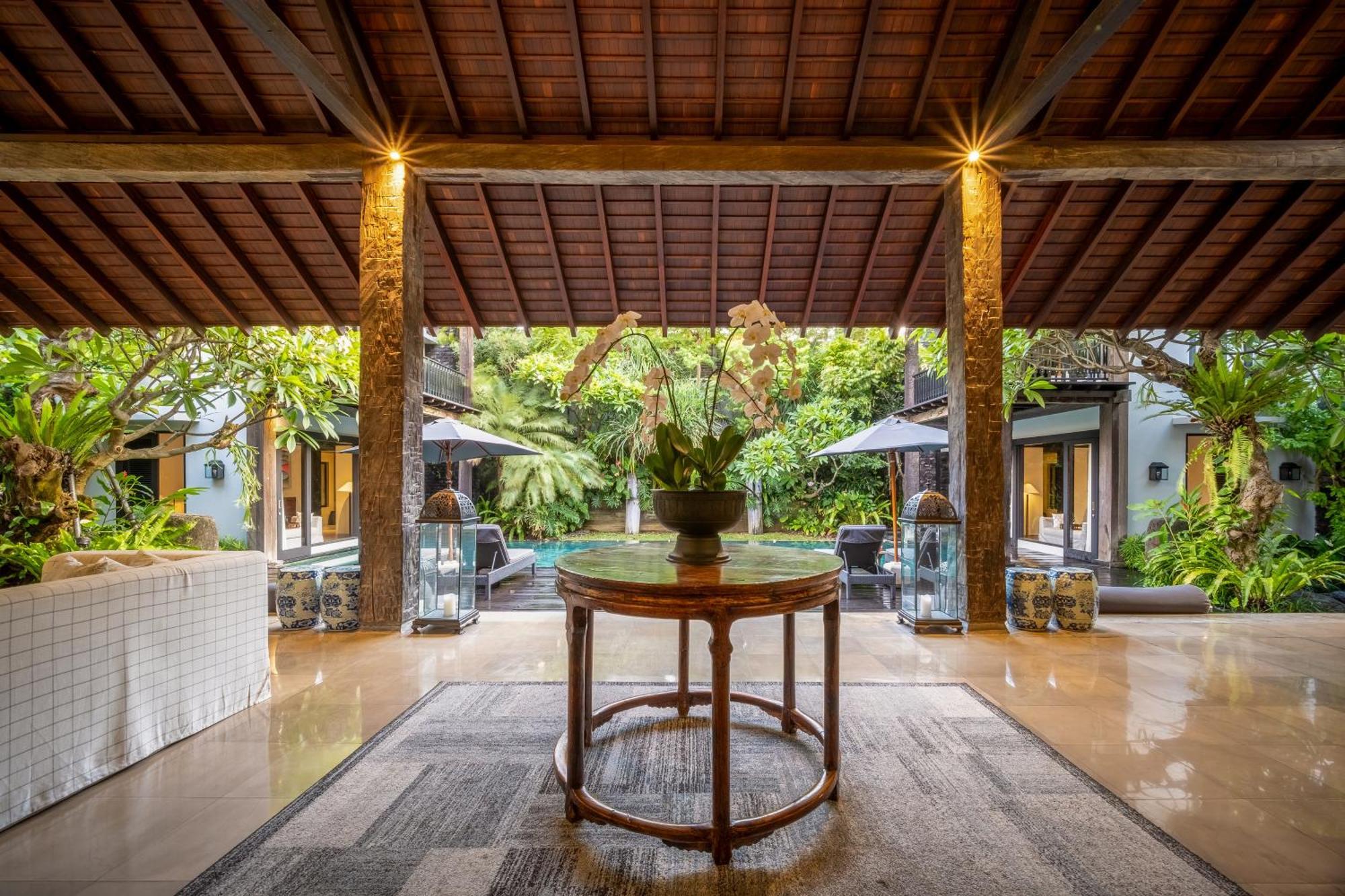De Suma - Fully Staffed Luxury Villa, Walk To The Beach! * Seminyak (Bali)